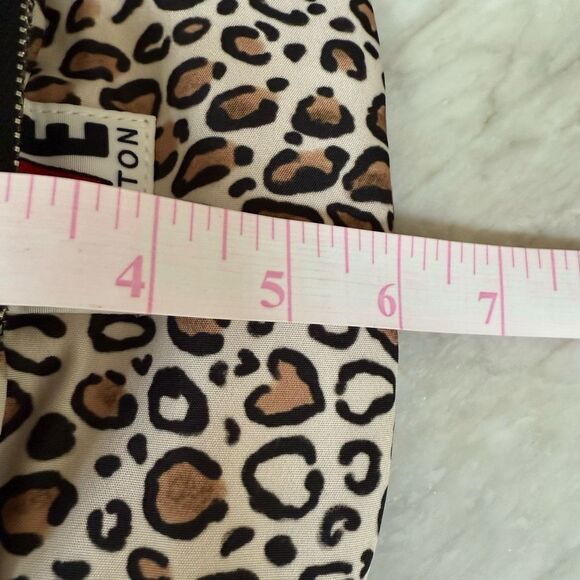 Brighton "Wild Cat" Belt/Sling Bag Lightweight Versatile adjustable strap NWOT - Picture 9 of 10